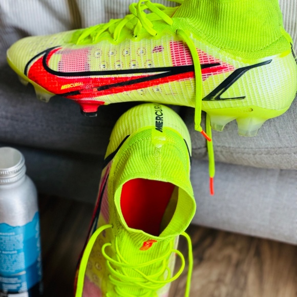 Soccer Cleats Nike - Picture 5 of 6